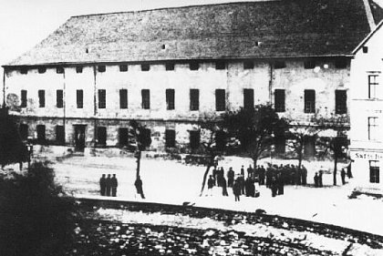 Gebude der alten Bibliothek am Paradeplatz nach den letzten Umbauten im Jahre 1820. An diesem Platz befindet sich das Hauptgebude des Instituts fr Physik 