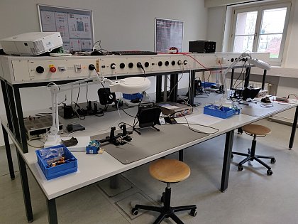 Soldering working areas in the electronics lab